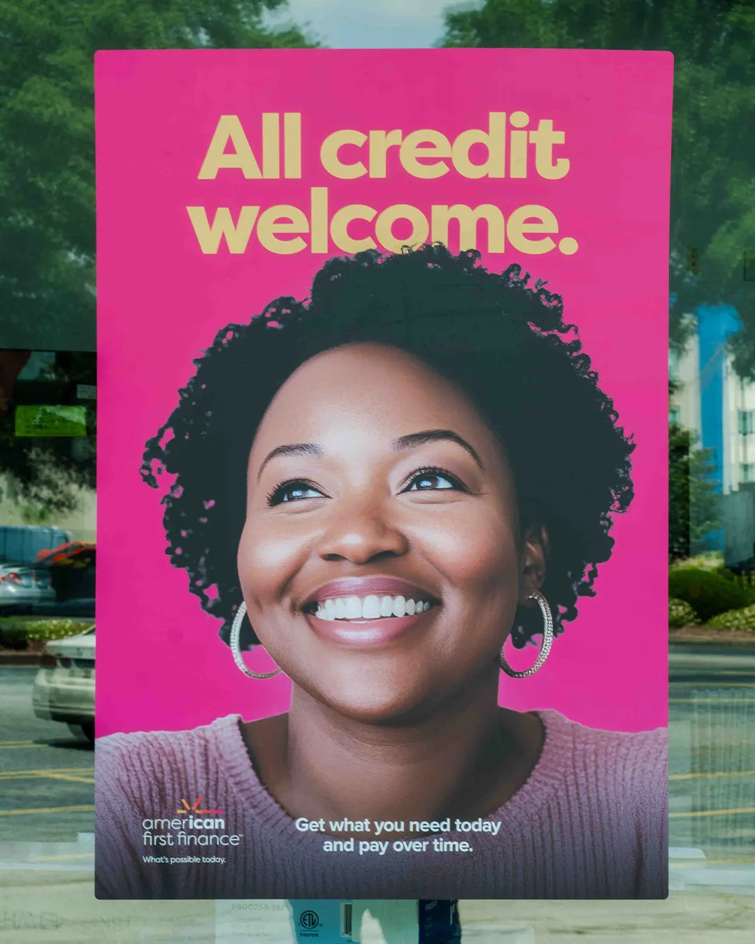 All credit welcome financing poster at Compare Deals outlet