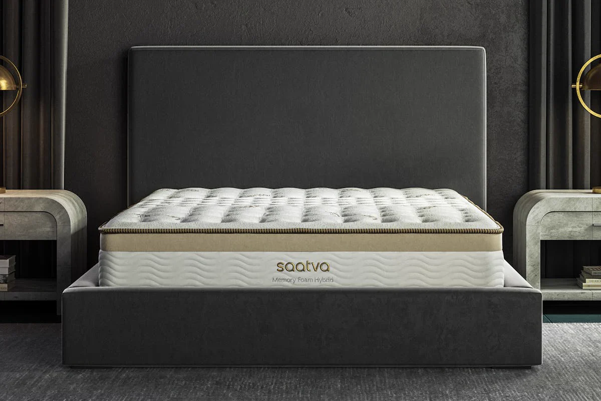 Saatva Memory Foam Hybrid One Firmness photo 5