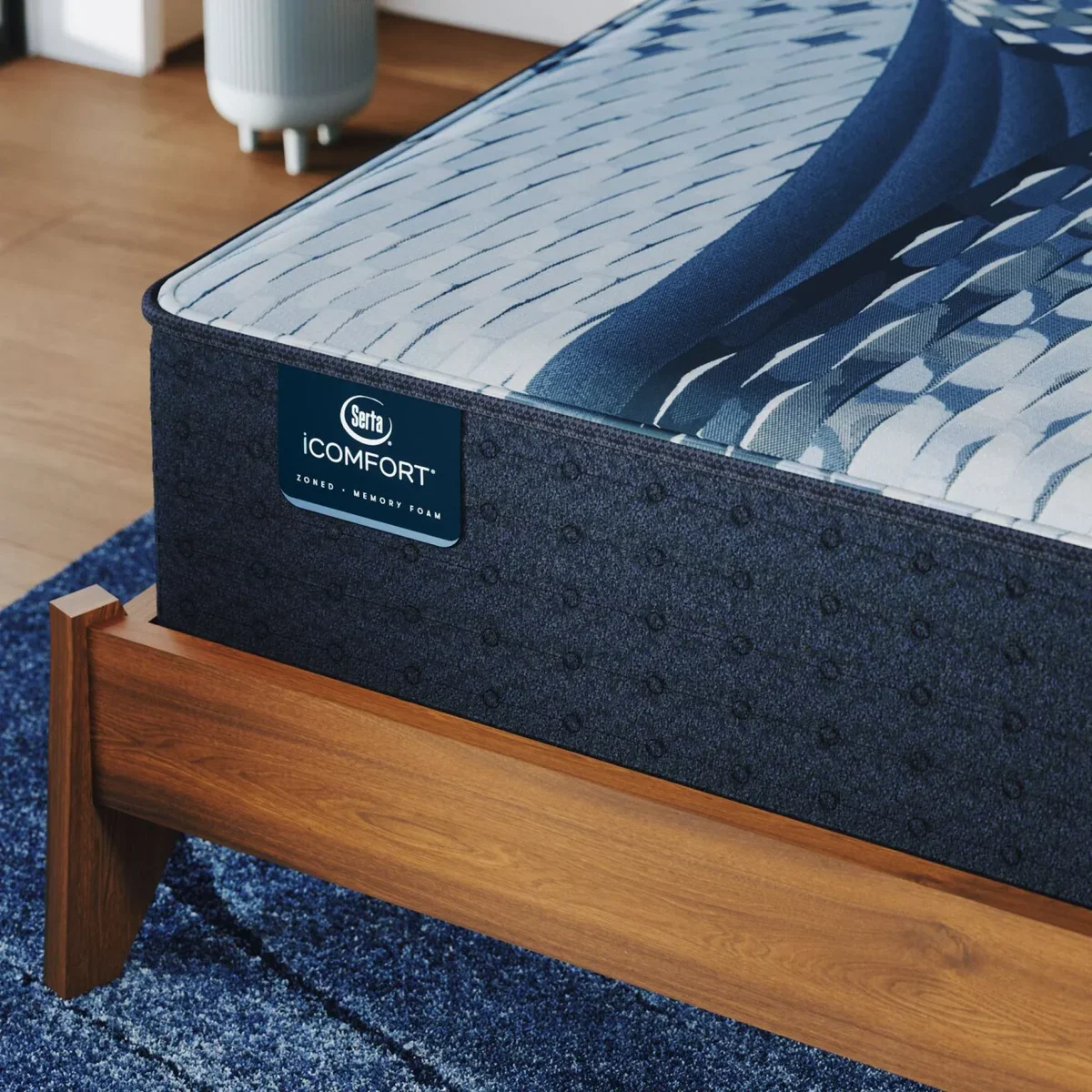 Serta iComfort Medium photo 2