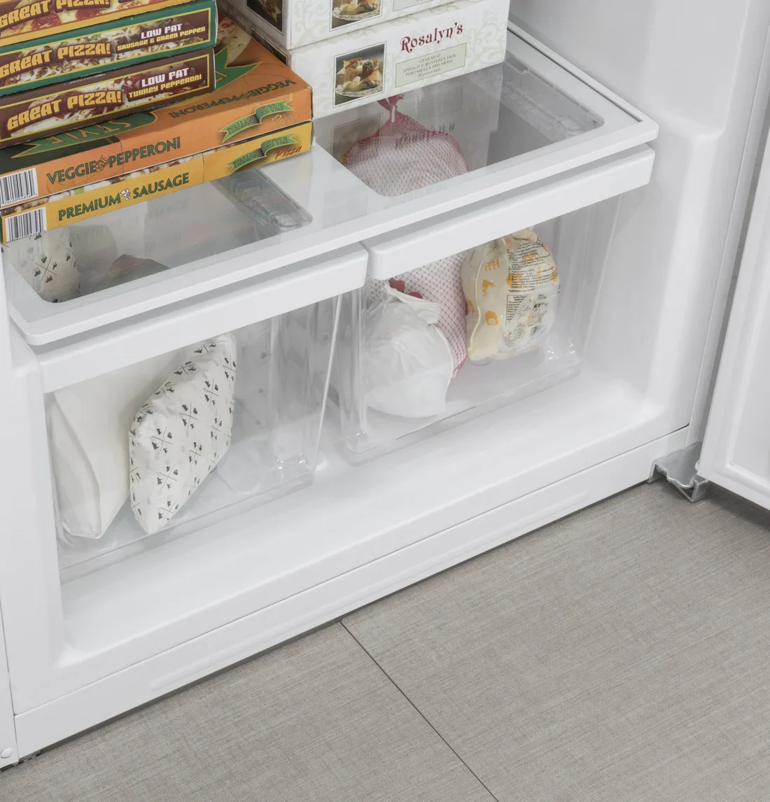 Frigidaire FUF21DLRWW Upright Freezer photo 3