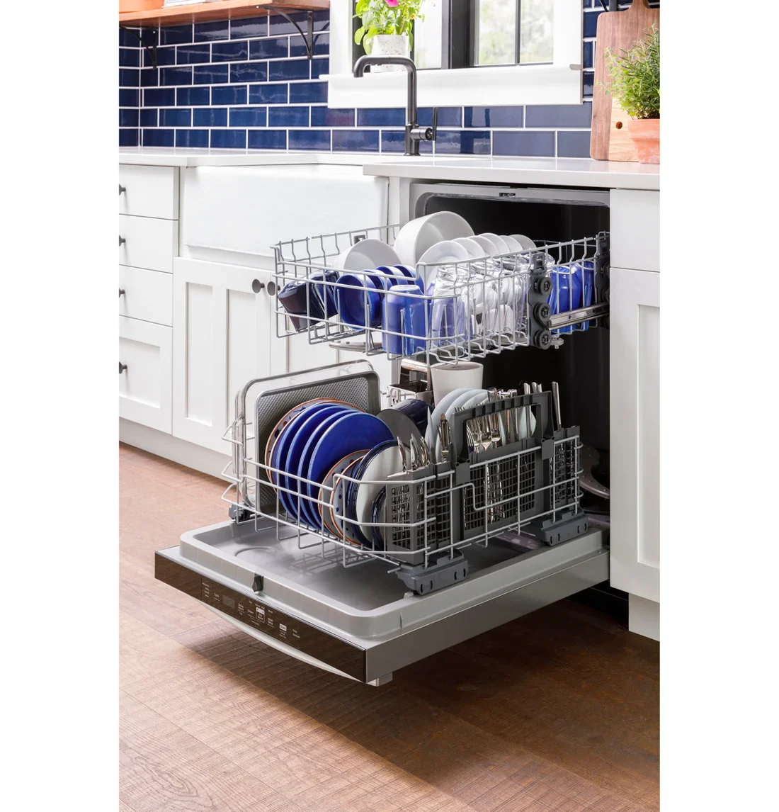 GE GDF550PGRWW Built-In Dishwasher features